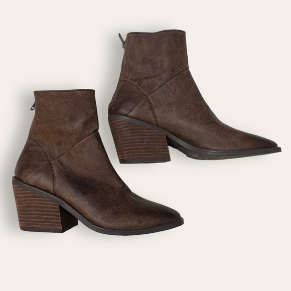 Band of Gypsies New Lakota Chocolate Brown Faux Leather Booties Size 7 - Picture 6 of 10
